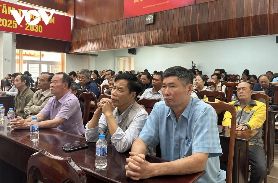 Ông Nguyễn Thanh Nghị trình bày chương trình hành động trước cử tri Đắk Lắk