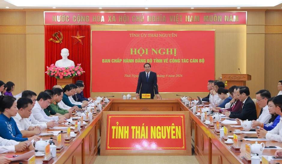 Ông Nguyễn Thế Mạnh được giới thiệu làm Chủ tịch UBND tỉnh Thái Nguyên Ông Nguyễn Thế Mạnh được giới thiệu làm Chủ tịch UBND tỉnh Thái Nguyên