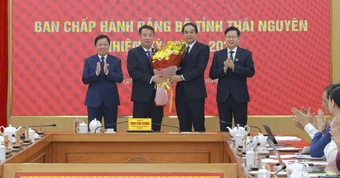 Ông Nguyễn Thế Mạnh được giới thiệu làm Chủ tịch UBND tỉnh Thái Nguyên