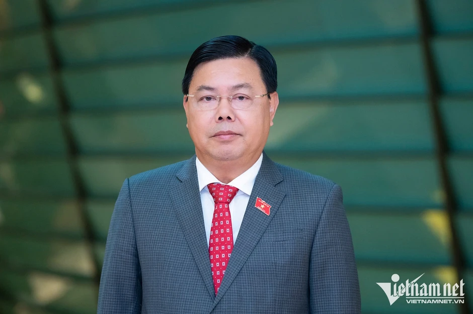 Ông Nguyễn Tiến Hải giữ chức Bộ trưởng Nội vụ Ông Nguyễn Tiến Hải giữ chức Bộ trưởng Nội vụ