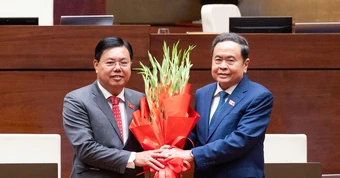 Ông Nguyễn Tiến Hải giữ chức Bộ trưởng Nội vụ
