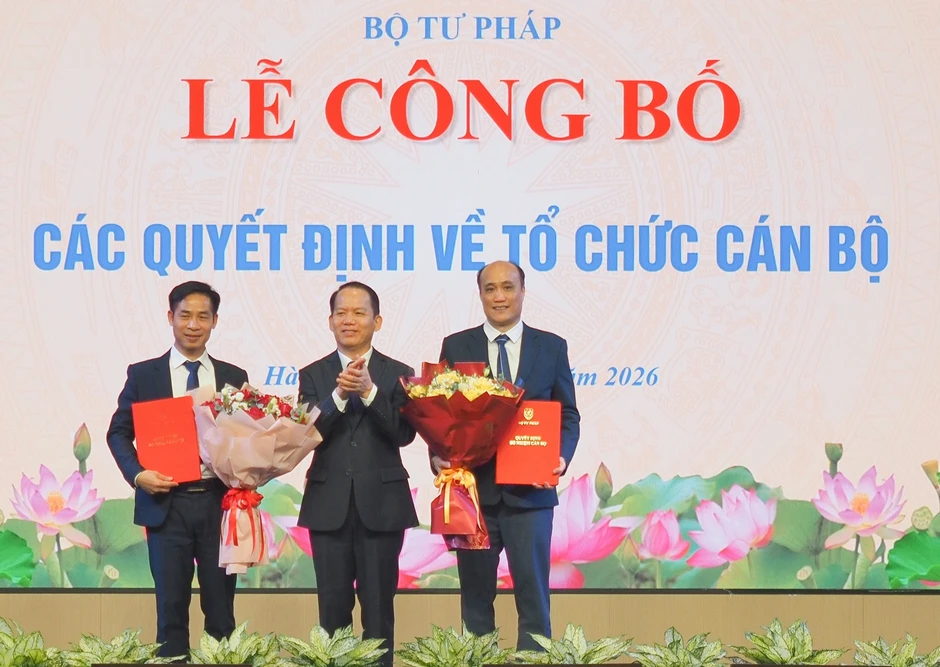Ông Nguyễn Tiến Hưởng làm Thư ký Bộ trưởng Tư pháp Ông Nguyễn Tiến Hưởng làm Thư ký Bộ trưởng Tư pháp