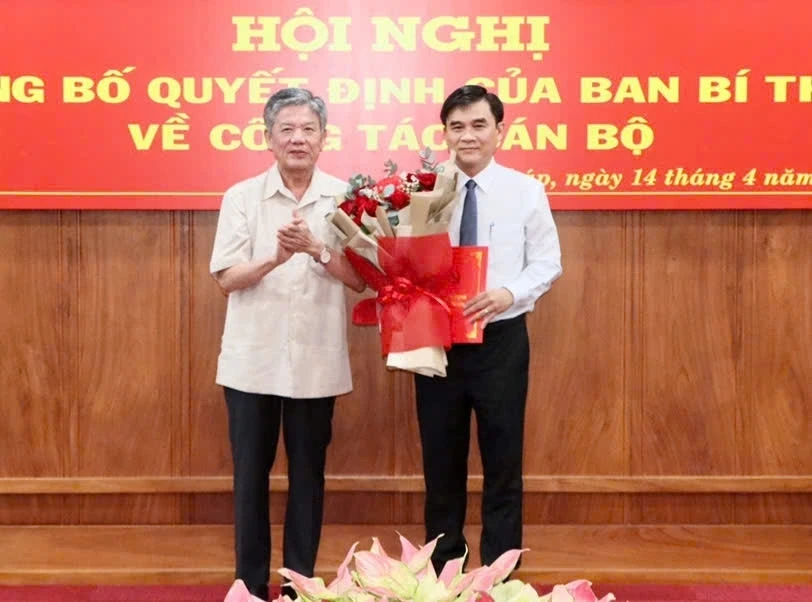 Ông Nguyễn Văn Mười giữ chức Phó Bí thư Tỉnh ủy Đồng Tháp Ông Nguyễn Văn Mười giữ chức Phó Bí thư Tỉnh ủy Đồng Tháp