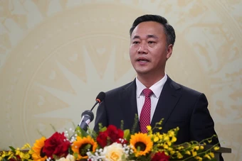 Ông Nguyễn Việt Hùng giữ chức Chủ tịch UBND tỉnh Khánh Hòa