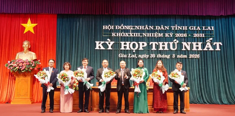 Ông Phạm Anh Tuấn tiếp tục giữ chức Chủ tịch UBND tỉnh Gia Lai Ông Phạm Anh Tuấn tiếp tục giữ chức Chủ tịch UBND tỉnh Gia Lai