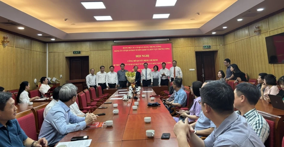 Ông Phạm Tất Thắng làm Bí Thư Đảng ủy Cơ quan Ban Tuyên giáo và Dân vận Trung ương Ông Phạm Tất Thắng làm Bí Thư Đảng ủy Cơ quan Ban Tuyên giáo và Dân vận Trung ương