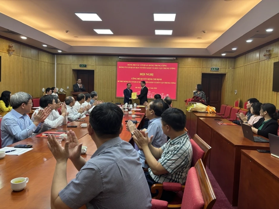Ông Phạm Tất Thắng làm Bí Thư Đảng ủy Cơ quan Ban Tuyên giáo và Dân vận Trung ương Ông Phạm Tất Thắng làm Bí Thư Đảng ủy Cơ quan Ban Tuyên giáo và Dân vận Trung ương