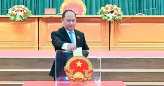 Ông Rah Lan Chung tái đắc cử Chủ tịch HĐND tỉnh Gia Lai với sự tín nhiệm tuyệt đối