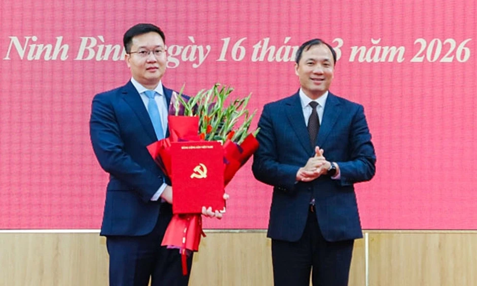 Ông Trần Đăng Quỳnh làm Phó bí thư Tỉnh ủy Ninh Bình - Báo TinVina Ông Trần Đăng Quỳnh làm Phó bí thư Tỉnh ủy Ninh Bình - Báo TinVina