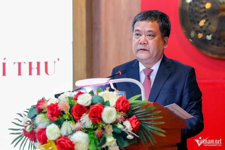 Ông Trần Phong được bầu làm Bí thư Tỉnh ủy Khánh Hòa Ông Trần Phong được bầu làm Bí thư Tỉnh ủy Khánh Hòa