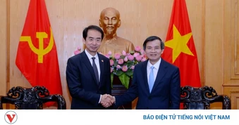 PGS.TS Đoàn Minh Huấn tiếp Đại sứ đặc mệnh toàn quyền CHND Trung Hoa tại Việt Nam