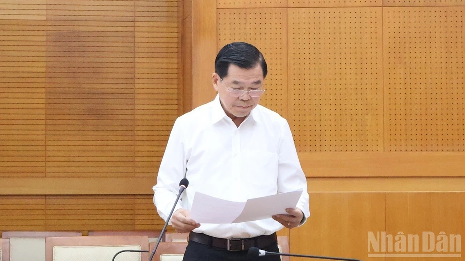 Phân cấp phải làm bộ máy xử lý công việc nhanh hơn, gần dân hơn, hiệu quả hơn Phân cấp phải làm bộ máy xử lý công việc nhanh hơn, gần dân hơn, hiệu quả hơn
