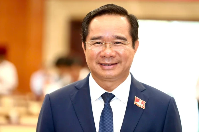 Phân công công tác Chủ tịch và các Phó Chủ tịch UBND TPHCM