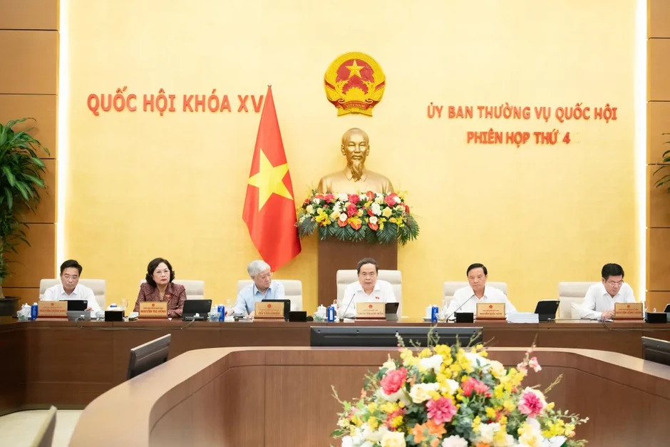 Phân quyền mạnh hơn, triệt để hơn cho các địa phương Phân quyền mạnh hơn, triệt để hơn cho các địa phương