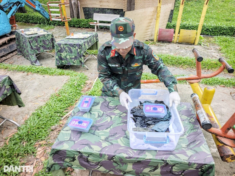 Phát hiện 7 bộ hài cốt ở Công viên Lê Thị Riêng Phát hiện 7 bộ hài cốt ở Công viên Lê Thị Riêng