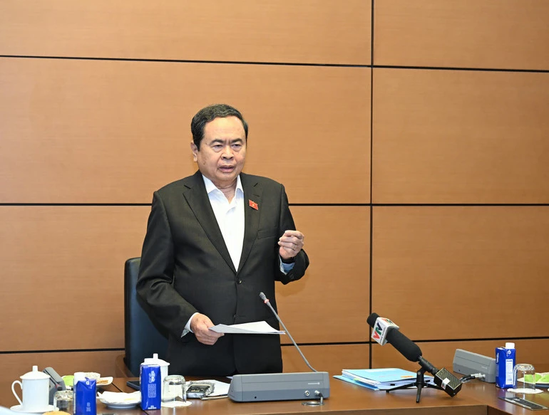 Phát huy cao nhất tinh thần trách nhiệm, quyết tâm tổ chức thành công cuộc bầu cử Phát huy cao nhất tinh thần trách nhiệm, quyết tâm tổ chức thành công cuộc bầu cử