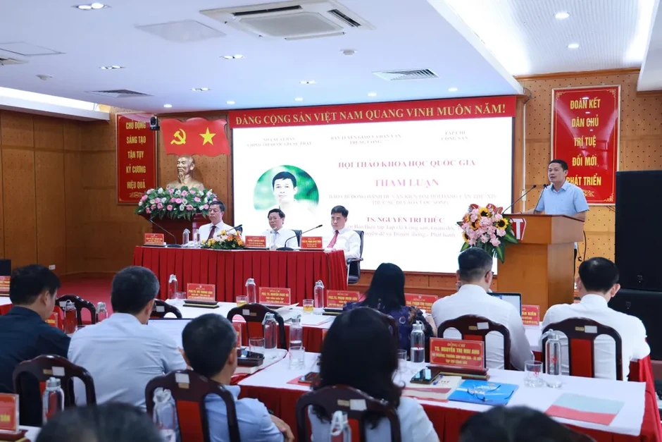 Phát huy vai trò báo chí trong tuyên truyền Văn kiện Đại hội XIV của Đảng Phát huy vai trò báo chí trong tuyên truyền Văn kiện Đại hội XIV của Đảng