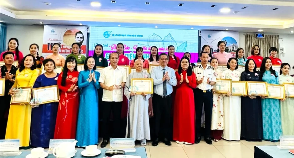 Phát huy vai trò của phụ nữ, chung sức đồng lòng trong xây dựng và phát triển TPHCM trong giai đoạn mới Phát huy vai trò của phụ nữ, chung sức đồng lòng trong xây dựng và phát triển TPHCM trong giai đoạn mới