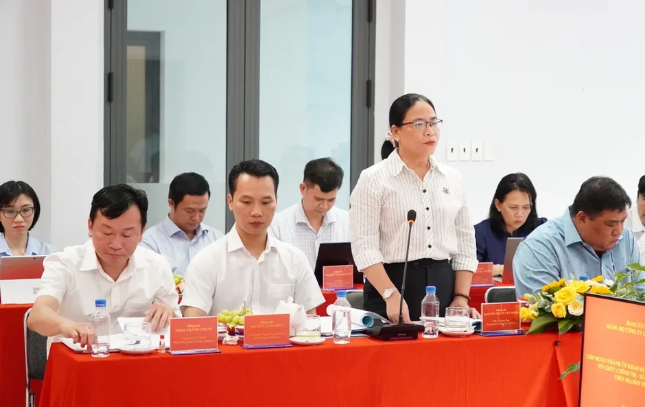 Phát huy vai trò của tổ chức Đảng trong doanh nghiệp Phát huy vai trò của tổ chức Đảng trong doanh nghiệp