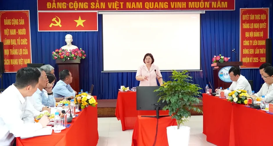 Phát huy vai trò của tổ chức Đảng trong doanh nghiệp Phát huy vai trò của tổ chức Đảng trong doanh nghiệp