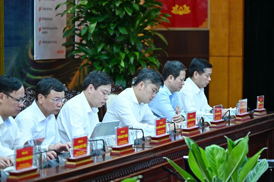Phát huy vai trò lực lượng nòng cốt trong xây dựng hạ tầng số quốc gia Phát huy vai trò lực lượng nòng cốt trong xây dựng hạ tầng số quốc gia
