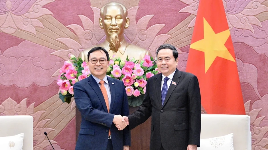 Phát huy vai trò Quốc hội Việt Nam - Hàn Quốc trong việc thúc đẩy các cam kết Phát huy vai trò Quốc hội Việt Nam - Hàn Quốc trong việc thúc đẩy các cam kết