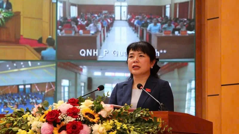 Phát huy vai trò, trách nhiệm của đại biểu Quốc hội, xứng đáng là cầu nối giữa cử tri với Quốc hội Phát huy vai trò, trách nhiệm của đại biểu Quốc hội, xứng đáng là cầu nối giữa cử tri với Quốc hội