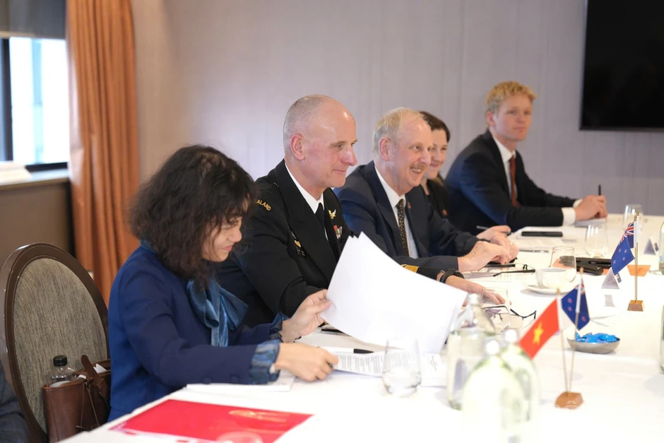 Phát huy vai trò trụ cột của hợp tác quốc phòng trong quan hệ Việt Nam-New Zealand Phát huy vai trò trụ cột của hợp tác quốc phòng trong quan hệ Việt Nam-New Zealand