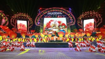 Phát triển công nghiệp văn hóa, tạo động lực tăng trưởng mới
