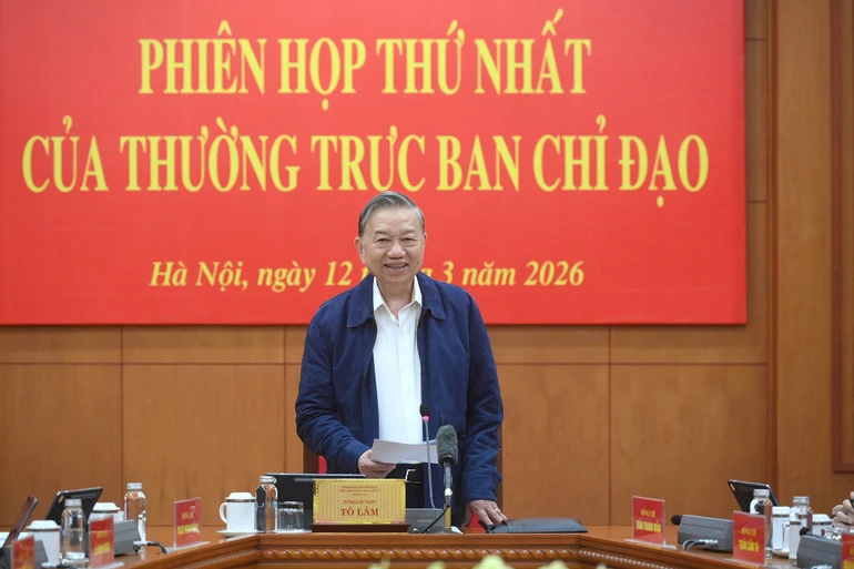 Phát triển khoa học, công nghệ phải hướng mạnh vào việc giải quyết những bài toán thực tiễn Phát triển khoa học, công nghệ phải hướng mạnh vào việc giải quyết những bài toán thực tiễn