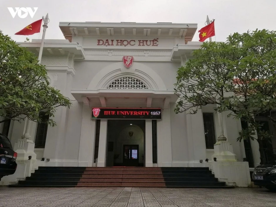 Phát triển một số đại học lớn ở miền Trung và Tây Nguyên vươn tầm thế giới Phát triển một số đại học lớn ở miền Trung và Tây Nguyên vươn tầm thế giới