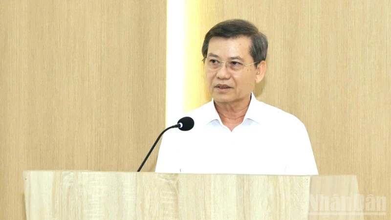 Phát triển thành phố Đồng Nai gắn với xây dựng đội ngũ công nhân hiện đại Phát triển thành phố Đồng Nai gắn với xây dựng đội ngũ công nhân hiện đại