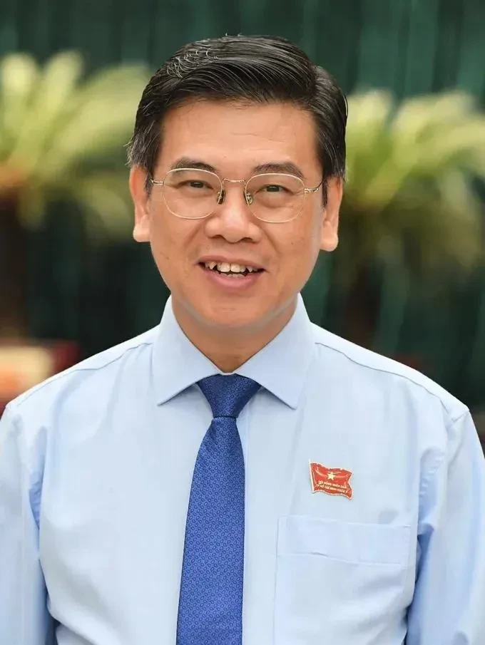 Phê chuẩn miễn nhiệm Phó Chủ tịch UBND TPHCM Phê chuẩn miễn nhiệm Phó Chủ tịch UBND TPHCM