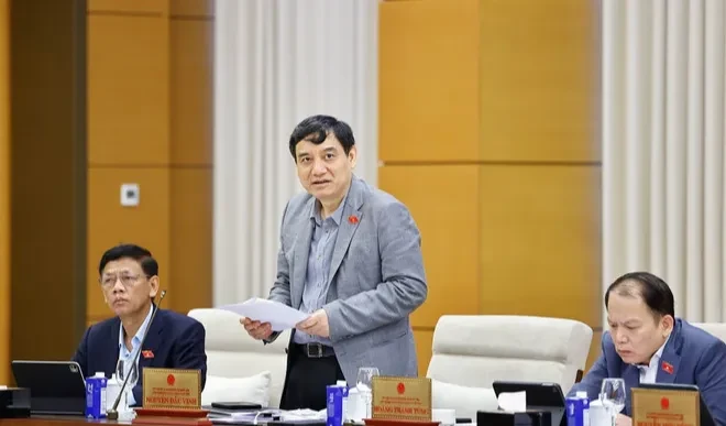 Phiên họp 55 của Ủy ban Thường vụ Quốc hội: Gỡ rào cản, khen thưởng kịp thời theo thành tích Phiên họp 55 của Ủy ban Thường vụ Quốc hội: Gỡ rào cản, khen thưởng kịp thời theo thành tích