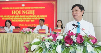 Phó Bí thư Thành ủy, Chủ tịch HĐND TPHCM Võ Văn Minh tiếp xúc cử tri tại phường Thuận An