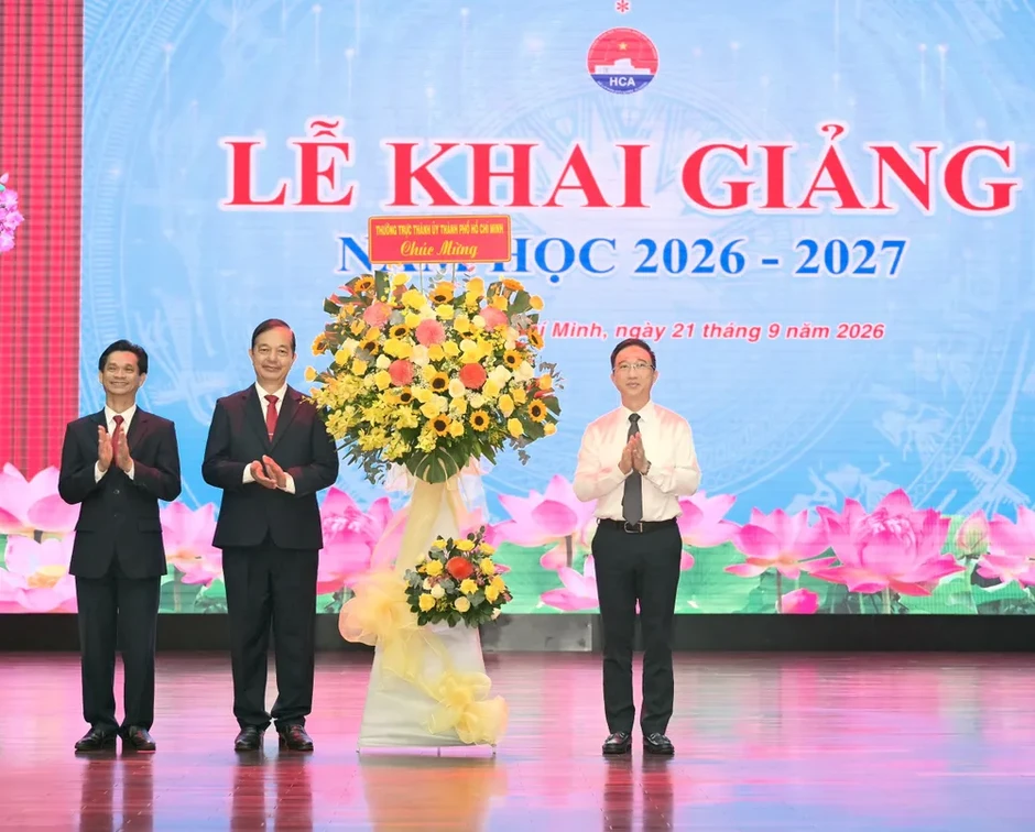Phó Bí thư Thành ủy TPHCM Đặng Minh Thông dự Lễ khai giảng tại Học viện Cán bộ TPHCM Phó Bí thư Thành ủy TPHCM Đặng Minh Thông dự Lễ khai giảng tại Học viện Cán bộ TPHCM