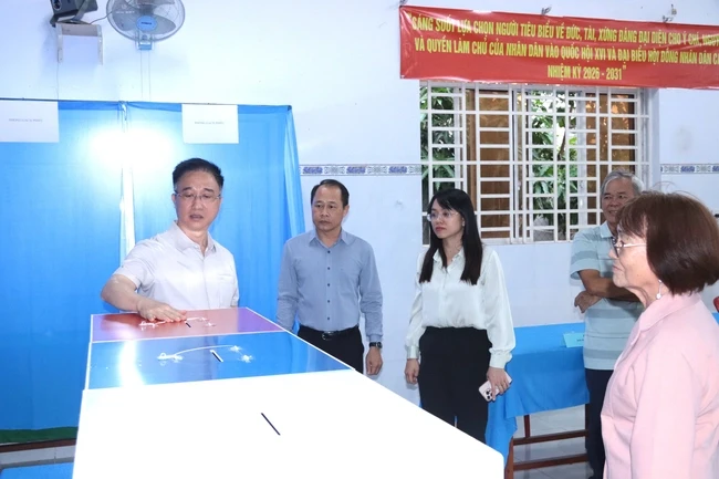 Phó Bí thư Thành ủy TPHCM Đặng Minh Thông: Tiếp tục rà soát công tác chuẩn bị bầu cử Phó Bí thư Thành ủy TPHCM Đặng Minh Thông: Tiếp tục rà soát công tác chuẩn bị bầu cử