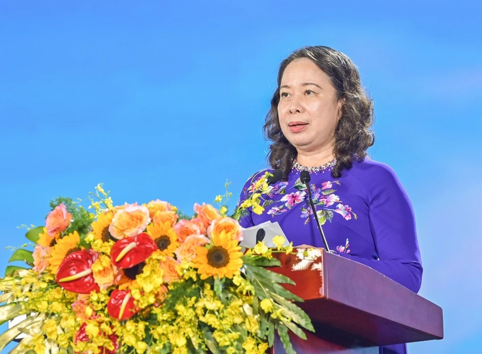 Phó Chủ tịch nước Võ Thị Ánh Xuân lễ dự khai mạc Festival Biển Khánh Hòa 2026