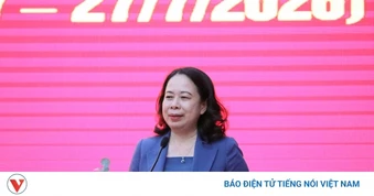 Phó Chủ tịch nước Võ Thị Ánh Xuân thăm, tặng quà người có công tại Khánh Hòa