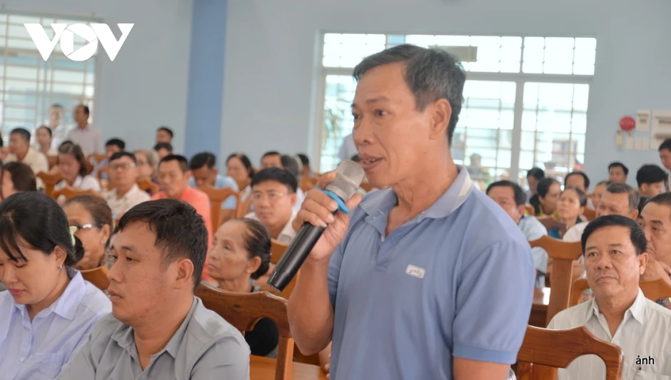 Phó Chủ tịch nước Võ Thị Ánh Xuân tiếp xúc cử tri tại An Giang Phó Chủ tịch nước Võ Thị Ánh Xuân tiếp xúc cử tri tại An Giang