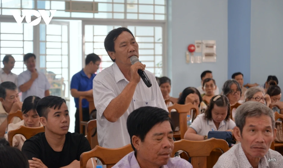 Phó Chủ tịch nước Võ Thị Ánh Xuân tiếp xúc cử tri tại An Giang Phó Chủ tịch nước Võ Thị Ánh Xuân tiếp xúc cử tri tại An Giang