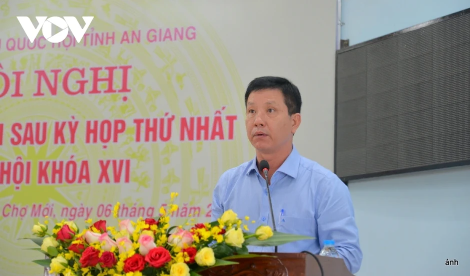Phó Chủ tịch nước Võ Thị Ánh Xuân tiếp xúc cử tri tại An Giang Phó Chủ tịch nước Võ Thị Ánh Xuân tiếp xúc cử tri tại An Giang