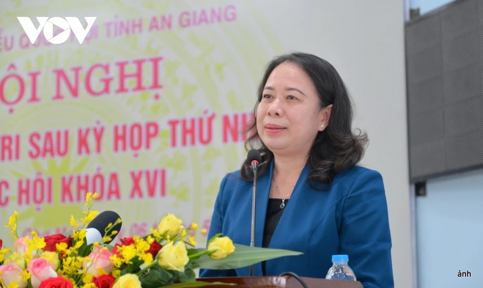 Phó Chủ tịch nước Võ Thị Ánh Xuân tiếp xúc cử tri tại An Giang Phó Chủ tịch nước Võ Thị Ánh Xuân tiếp xúc cử tri tại An Giang