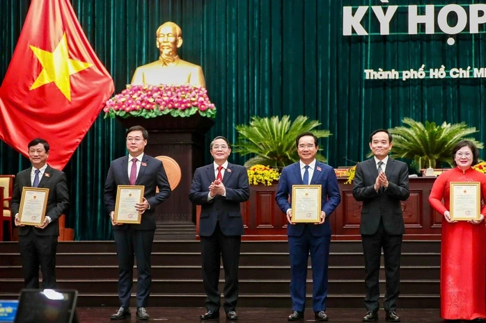 Phó Chủ tịch Quốc hội: Đề nghị HĐND TPHCM gỡ điểm nghẽn, kiến tạo giải pháp dài hạn