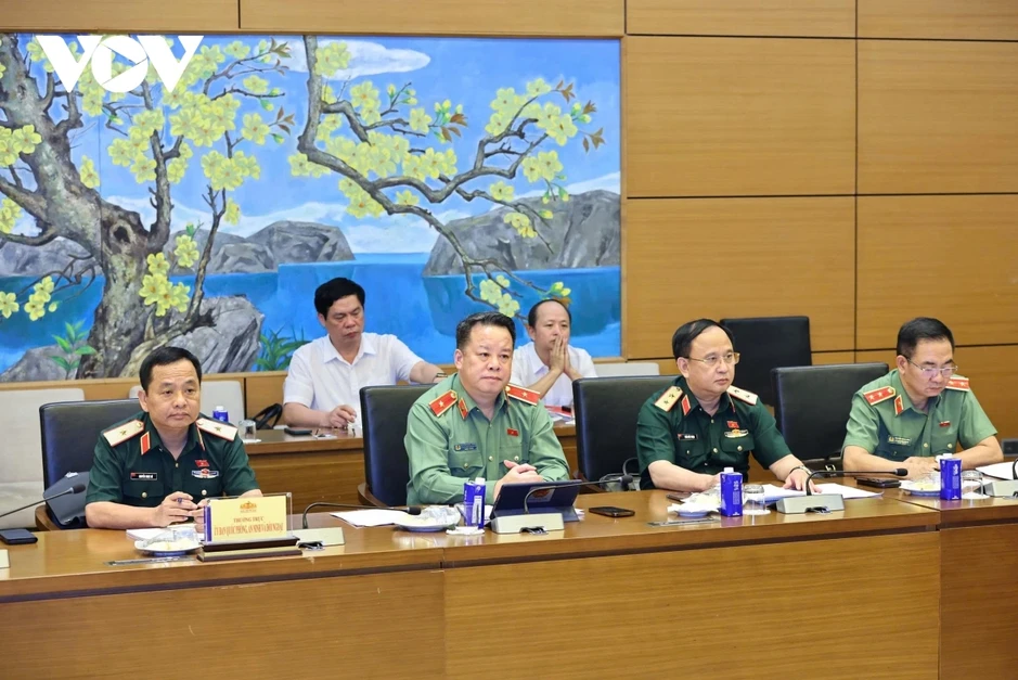 Phó Chủ tịch Quốc hội Nguyễn Doãn Anh làm việc với Ủy ban QP, AN&ĐN Phó Chủ tịch Quốc hội Nguyễn Doãn Anh làm việc với Ủy ban QP, AN&ĐN