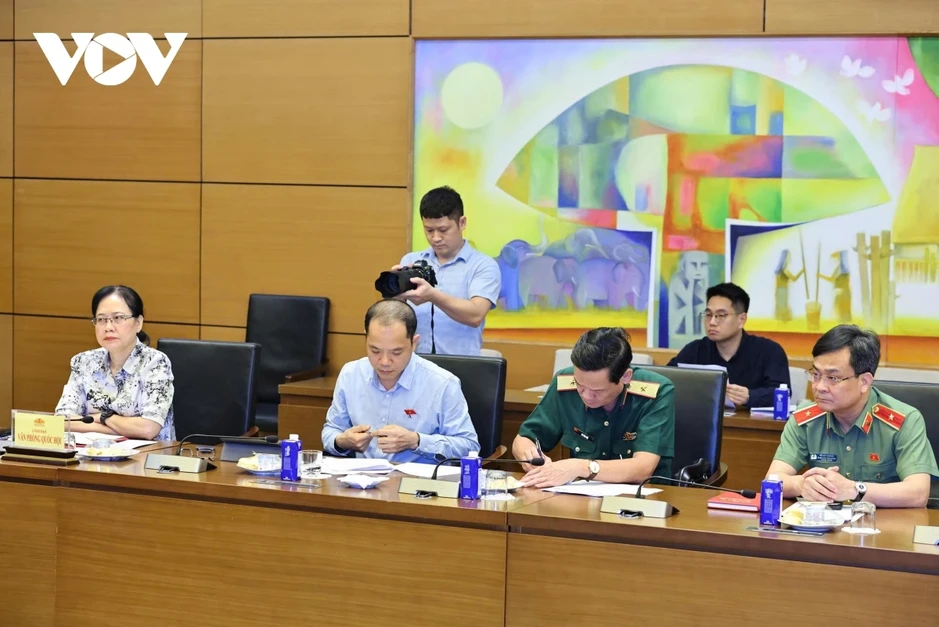 Phó Chủ tịch Quốc hội Nguyễn Doãn Anh làm việc với Ủy ban QP, AN&ĐN Phó Chủ tịch Quốc hội Nguyễn Doãn Anh làm việc với Ủy ban QP, AN&ĐN