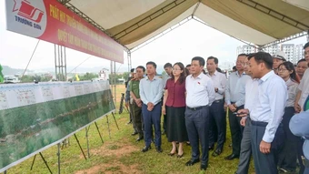 Phó Chủ tịch Quốc hội Nguyễn Hồng Diên làm việc với tỉnh Lào Cai