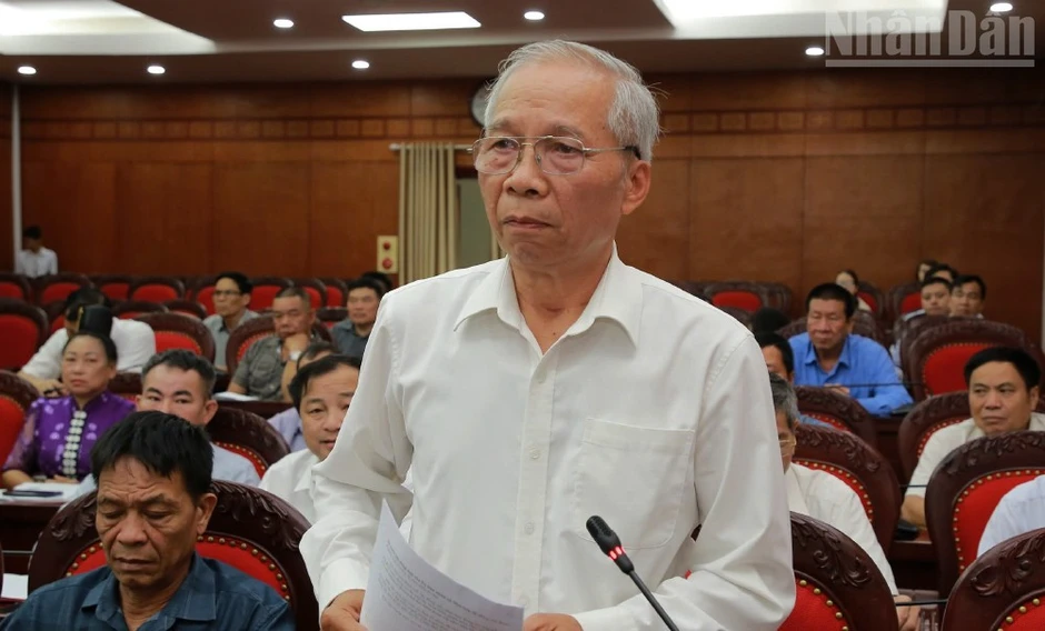 Phó Chủ tịch Quốc hội Nguyễn Thị Hồng tiếp xúc cử tri tại Sơn La