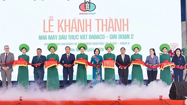 Phó Chủ tịch Quốc hội Nguyễn Thị Thanh dự lễ khánh thành Nhà máy dầu thực vật giai đoạn 2 Phó Chủ tịch Quốc hội Nguyễn Thị Thanh dự lễ khánh thành Nhà máy dầu thực vật giai đoạn 2