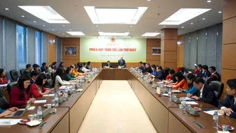 Phó Chủ tịch Thường trực Quốc hội Đỗ Văn Chiến dự Phiên họp toàn thể lần thứ nhất Hội đồng Dân tộc khóa XVI